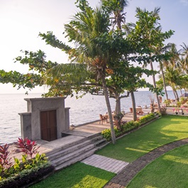 Nugraha Lovina Seaview Resort